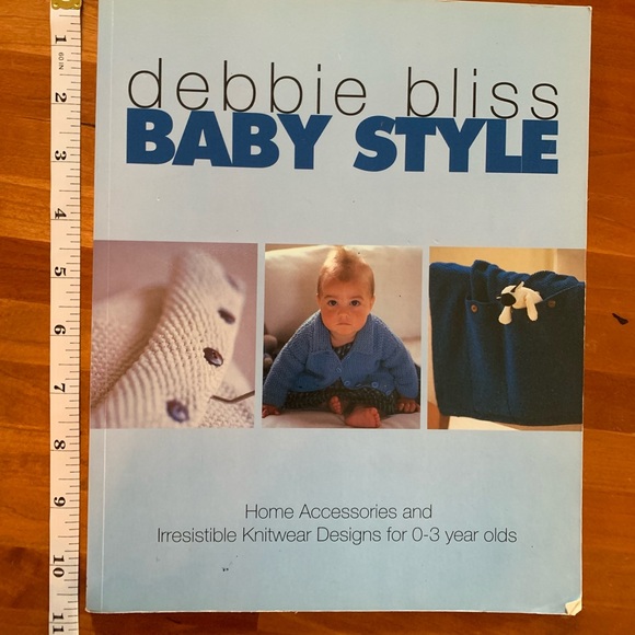Lot of 2 Debbie Bliss Knit Books - Picture 4 of 7